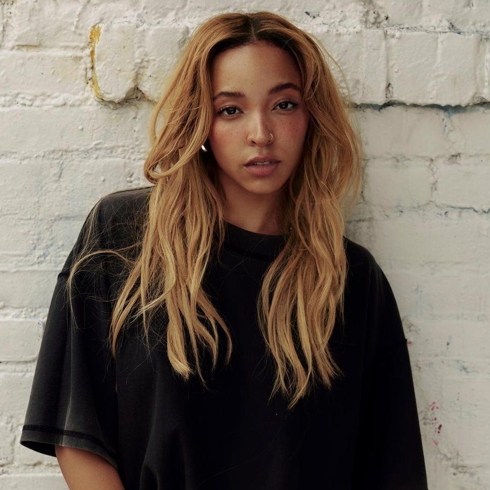 tinashedata's tweet photo. Tinashe has a strong chance of receiving her first-ever nomination at the 2027 GRAMMYs. https://t.co/mXNfO4evlH