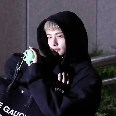 s671301's tweet photo. #YeniProfilResmi https://t.co/4ERzDg4Xxo