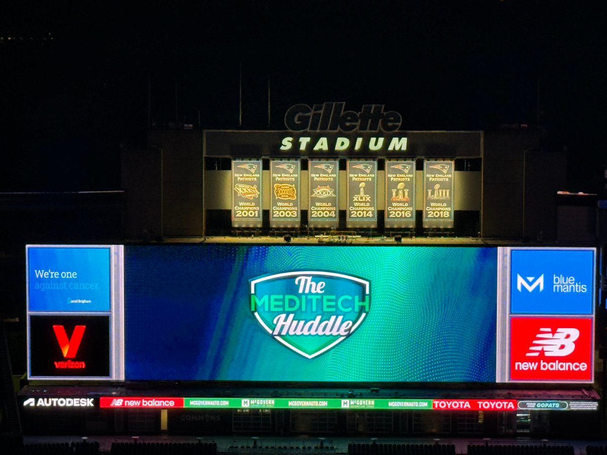MEDITECH's tweet photo. What a fantastic night! ✨We loved catching up with fellow healthcare leaders, Alliance members, and MEDITECH colleagues at the MEDITECH Huddle last night! ✨🎶🎉
#MEDITECHLIVE✨ https://t.co/RJur04W3H4