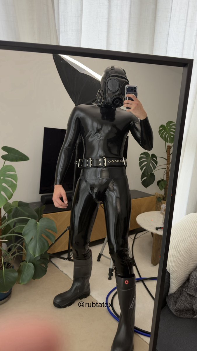 rubtatex's tweet photo. Before locktober 🔒 I need to be empty 🪫 

Now only my 🕳️ is available for a month. 

More ⤵️ https://t.co/0VUzU9eDjQ