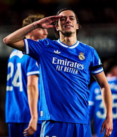 RmaDonyFC's tweet photo. Fran Garcia has been a Real Madrid player for 3 years, they never called him until he left 

The worst part is that they called him ahead of Carreras 😭😭😭 

If Spain can hate their own players because they’re linked to Real Madrid……tell me why you think they can’t form an alliance with Laliga referees against Real Madrid in Laliga