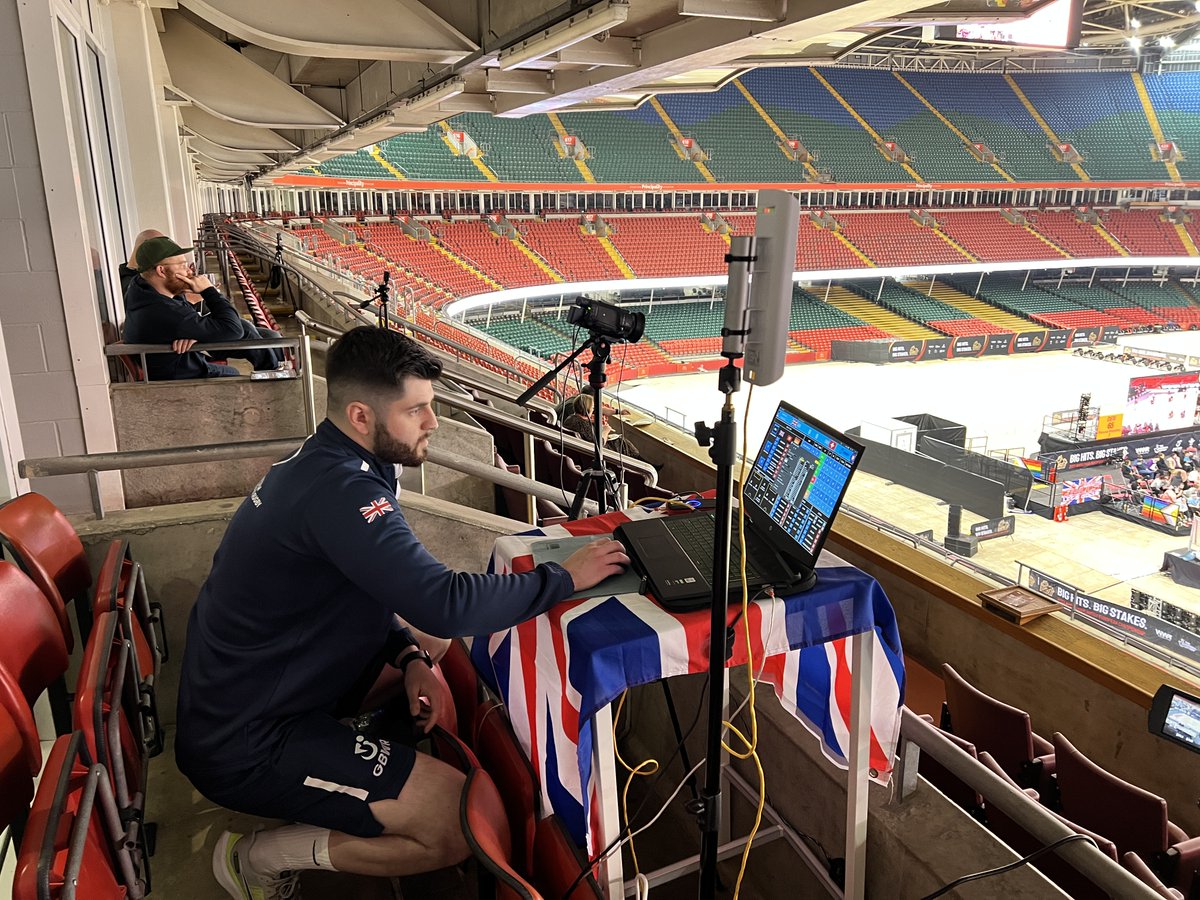 AnalysisPro's tweet photo. Match-day Wi-Fi letting you down?

AP Wireless builds your own secure network from camera to touchline. Live footage and tagged clips can reach your bench in real time. 

🔗 https://t.co/asapbmCgS8 https://t.co/9MQXPO1YQm