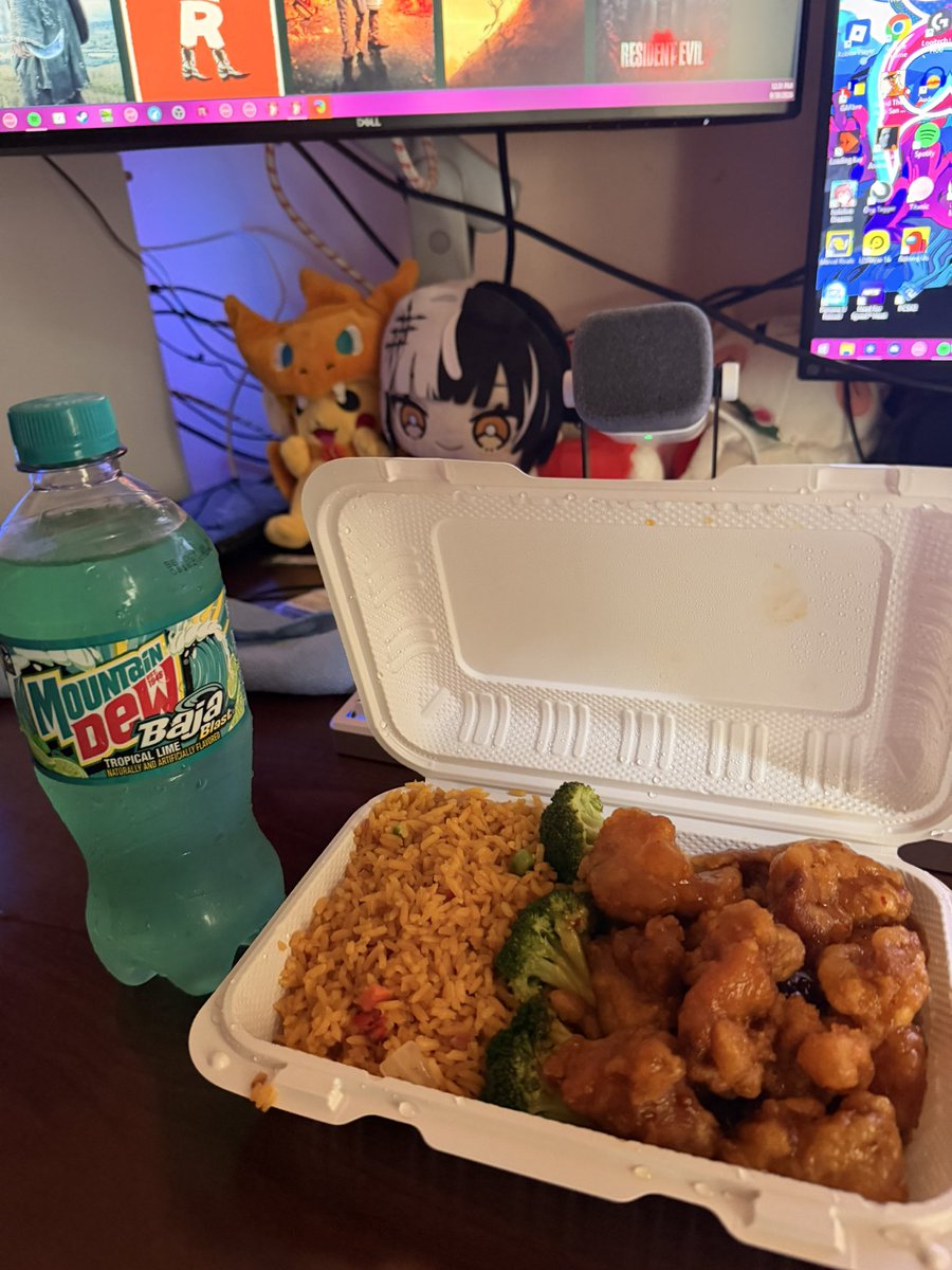 feeIinsky's tweet photo. orthodontist said i needed braces but at least i have young sheldon and chinese food to comfort me https://t.co/3KJlszU1Y9