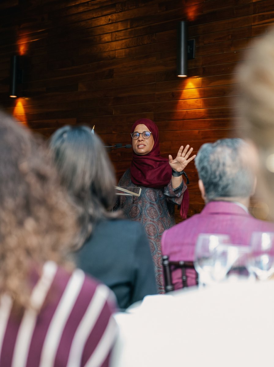 WISE_Tweets's tweet photo. Our CEO Dr. Asyia Kazmi, OBE, joined conversations on the future of #education at #UNGA in New York, from new foundational literacies to the role of middle leaders and #AI in the workforce.
Read more on LinkedIn: https://t.co/AiLmi5AyJb https://t.co/J6mXlGt9aa