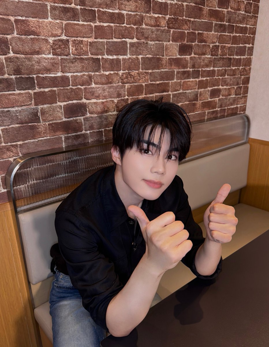 ZB1_jp's tweet photo. 20260930

 TBS「よるのブランチ」

#PARKGUNWOOK #パクゴヌク

#ZEROBASEONE #ZB1
#回帰LOVE
#イグジステンス #ZEROBASEONE_イグジステンス https://t.co/dtKcqbUg2H