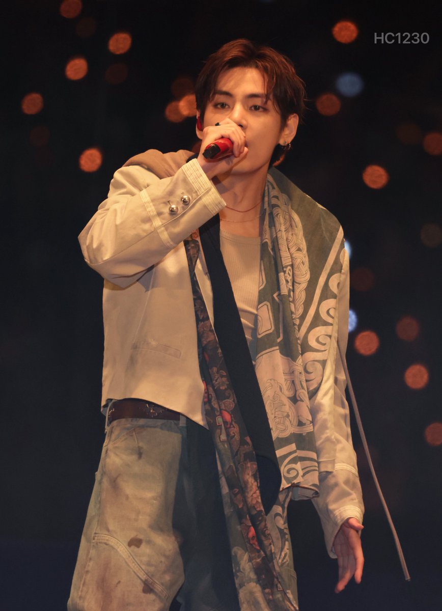 ur__KimTaehyung's tweet photo. 👌

#KimTaehyung https://t.co/Zp9245bPy9