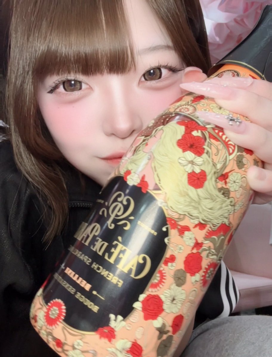 ull7ir's tweet photo. くがちゅーありがとうございました♪

生誕後で正直やる気がなかったけど会いに来てくれる人がいていっぱい楽しくしてくれてなんとか乗り越えられましたㅠ  ̫ㅠ♡

おきゅおはにもっと肝臓を捧げます。酒飲ませてください。

lO月イベント多いので来て欲しいな🥺♥ https://t.co/oRMBNoGnw1