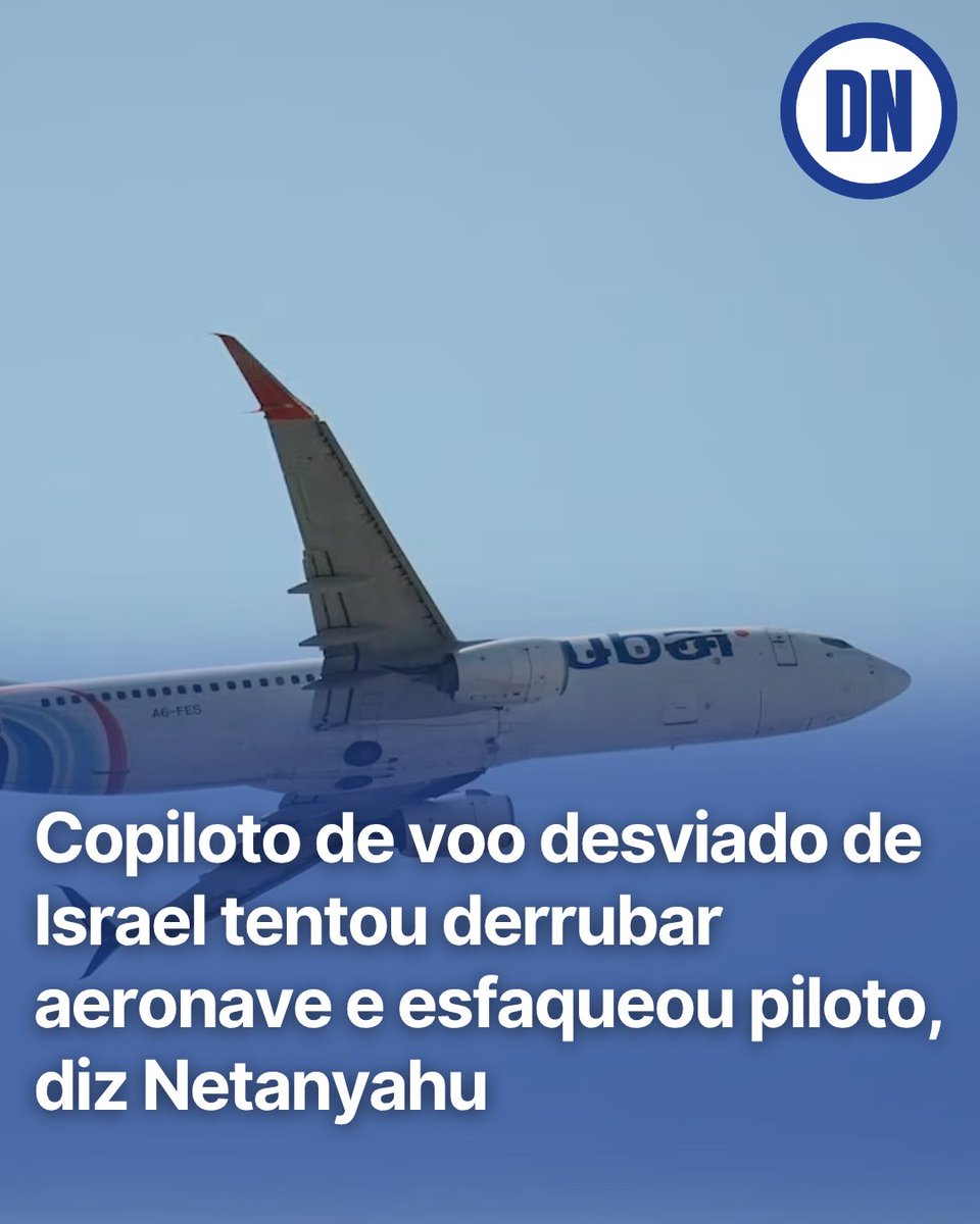 RedacaoDN's tweet photo. Um voo com destino a Israel caiu de 34 mil para 15 mil pés em apenas 12 minutos após uma briga na cabine.

Netanyahu afirma que o copiloto esfaqueou o piloto e tentou derrubar o avião. A FlyDubai diz que as causas ainda estão sob investigação.

Entenda o caso no Diário de Notícias. Link na bio.