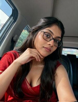 SriReddyOficial's tweet photo. TAMIL MIA KHALIFA 🥵 

https://t.co/85JELFDbxm https://t.co/RVwN7ifwXQ
