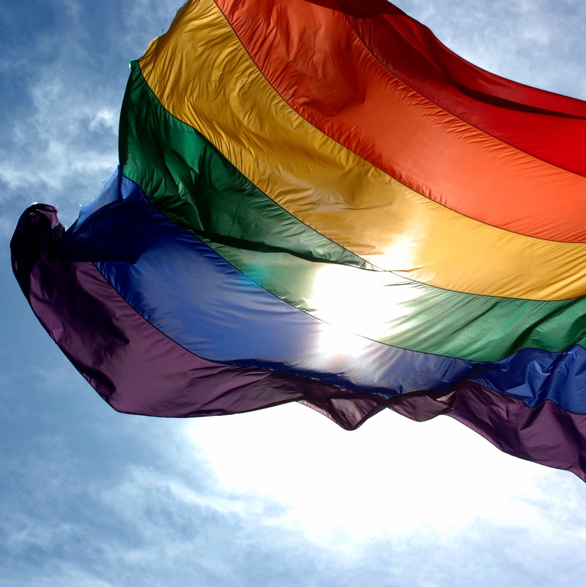 choquei's tweet photo. 🚨BRASIL: Senadora Soraya Thronicke apresenta PL que cria o 'LGBTIcídio' e prevê pena de até 40 ANOS para homicídio motivado por discriminação relacionada à orientação sexual, identidade de gênero ou características sexuais da vítima. https://t.co/KxDiYeFB54