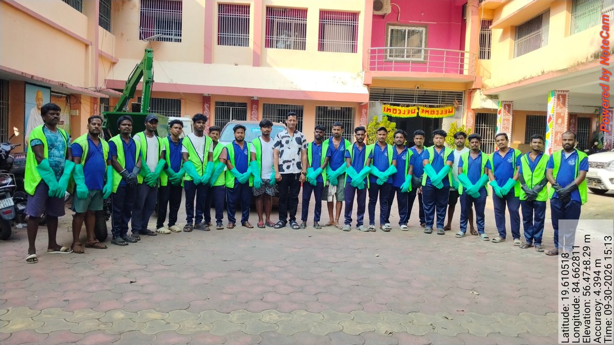 nac_aska1's tweet photo. PPE Kits are distributed to all  Sanitation Worker on the occasion of One Day with Safaikarmacharis at  Asika Municipality.
#SHS2026
#SwachhataHiSeva2026 
@SwachhBharatGov 
@swachhbharat 
@HUDDeptOdisha 
@MoHUA_India 
@Ganjam_Admin https://t.co/9QzBDzk8hq