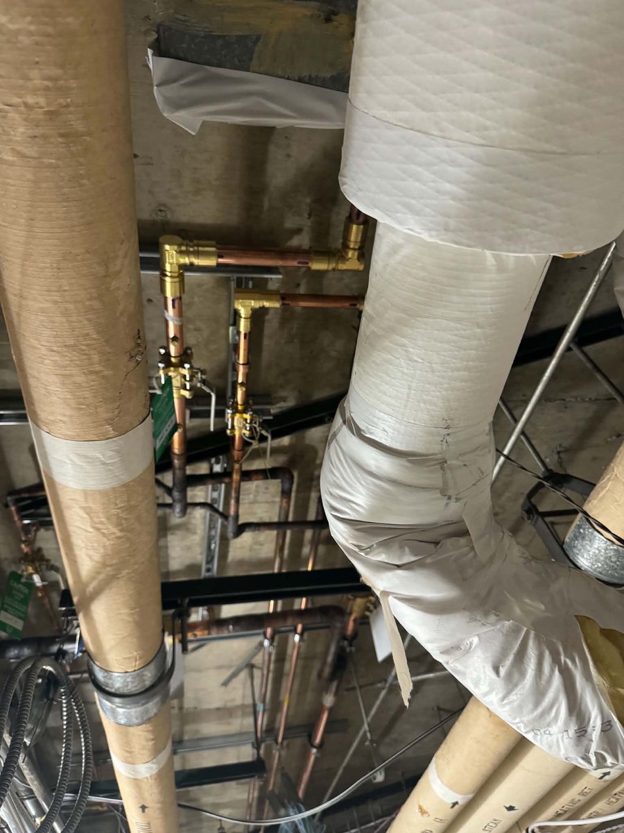 realMedGas's tweet photo. No torch. No hot work. 👀

These photos show a Lokring installation on medical gas piping.
Lokring fittings create a permanent mechanical seal on qualifying copper tubing and are approved for medical gas applications.
One advantage: no hot work or purging.
#MedicalGas #Lokring https://t.co/vFAqb6yD4r