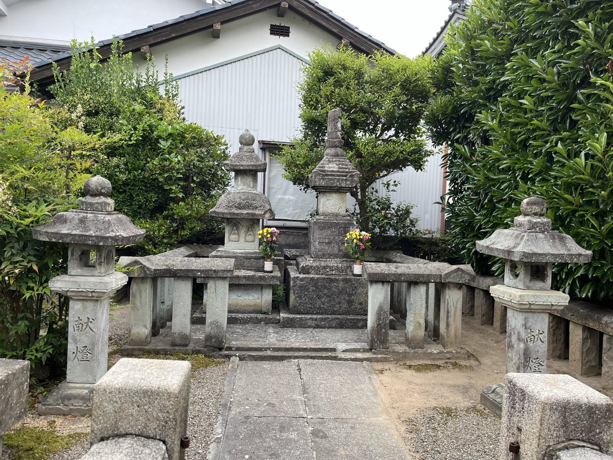 akrgmt's tweet photo. たしかに笏谷石っぽさがあるわね https://t.co/JHOgnop7Ys
