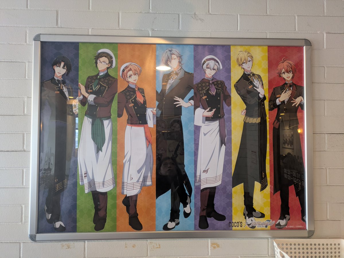 toxin_arata's tweet photo. やっと行けたので
写真いっぱい撮りました。

平日なのにアイナナマネさんも
たくさん来店されてましたね。

そしてひろみんさんと
お会いしましたよー。

#ココスでIDOLiSH7との思い出 https://t.co/wM49TPvKID