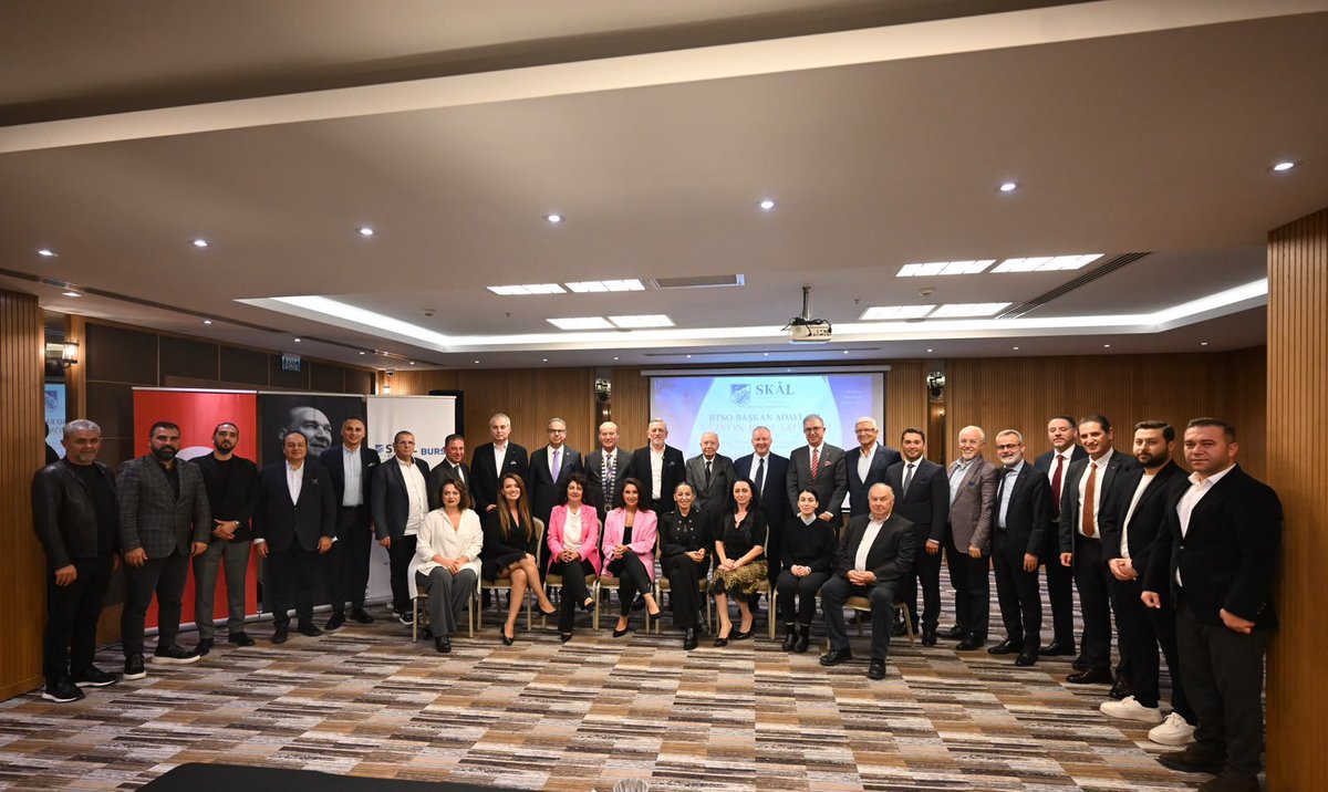 ibrahim_Burkay's tweet photo. Bursa SKAL Kulübü ev sahipliğinde turizm sektörümüzün kıymetli temsilcileriyle bir araya geldik.

BTSO 2030 Vizyonumuz kapsamında Bursa’mızın turizm gelirlerini artıracak, şehrimizi daha fazla ziyaret edilen ve daha uzun süre konaklanan bir destinasyon haline getirecek adımlara büyük önem veriyoruz.

Bu kapsamda özellikle fuar ve kongre turizmine yönelik çalışmalarımız, Organize Ticaret Bölgelerimiz ve Ticari Safari projemizle yüksek gelir grubuna sahip yerli ve yabancı ziyaretçileri Bursa’ya çekecek projeler geliştiriyoruz.

Tarihimiz, kültürümüz, doğamız, sanayimiz ve ticaret gücümüzle Bursa’mızı turizmde de çok daha güçlü bir noktaya hep birlikte taşıyacağız.

Nazik ev sahipliği için SKAL Bursa Başkanı Sayın İsmail Kuru’ya, değerli yönetim kuruluna ve programa kıymetli görüşleriyle katkı sunan tüm turizm profesyonellerimize teşekkür ediyorum.

#GüçlüBursaİçinOmuzOmuza 🔵