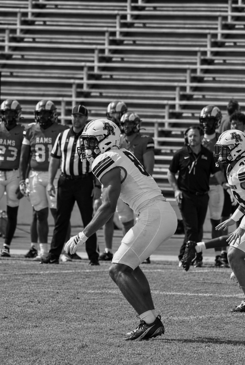 Devthedude19's tweet photo. 6’3 200 LBS BOUNDARY SAFETY @BaizCoach @NickRolovich @Coach_DanOwen @dakari_monroe21 @jerryneuheisel @CoachHFernandez @CoachGabeLynn @Coach_TKeane @Tana_Vea @CoachLynch @coachsweetlou @CoachChinander @Fleming_Coach @Coach_B_Jones_ @BraydenHerdic @CoachBobbit @PeteMenage https://t.co/UQsR5w4IuZ