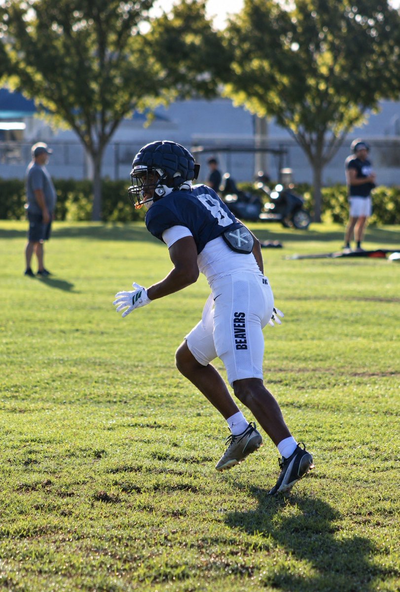 Devthedude19's tweet photo. 6’3 200 LBS BOUNDARY SAFETY @BaizCoach @NickRolovich @Coach_DanOwen @dakari_monroe21 @jerryneuheisel @CoachHFernandez @CoachGabeLynn @Coach_TKeane @Tana_Vea @CoachLynch @coachsweetlou @CoachChinander @Fleming_Coach @Coach_B_Jones_ @BraydenHerdic @CoachBobbit @PeteMenage https://t.co/UQsR5w4IuZ
