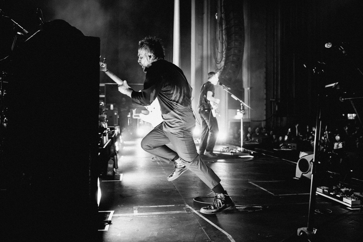 dcfc's tweet photo. Some highlights from a fun show in London. Brussels, see you tonight!

📷 @joshuahalling https://t.co/c18oVPMiBT