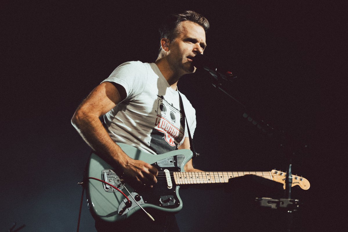 dcfc's tweet photo. Some highlights from a fun show in London. Brussels, see you tonight!

📷 @joshuahalling https://t.co/c18oVPMiBT