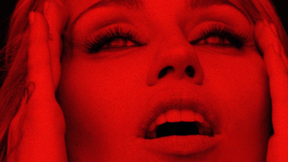 MileySource_FR's tweet photo. 📸 Photos de Miley extraites de son nouveau clip pour Different Religion ! https://t.co/NeiOVNH8oI
