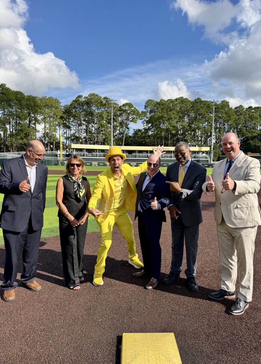 GABroadcasters's tweet photo. The GAB proudly recognized Jesse Cole as our 2026 Georgian of the Year, the association’s highest award.
GAB President Randy Gravley presented the honor yesterday at Grayson Stadium in Savannah, celebrating Cole’s creativity, leadership, and impact on Georgia and fans nationwide. https://t.co/i74WqbkPbY