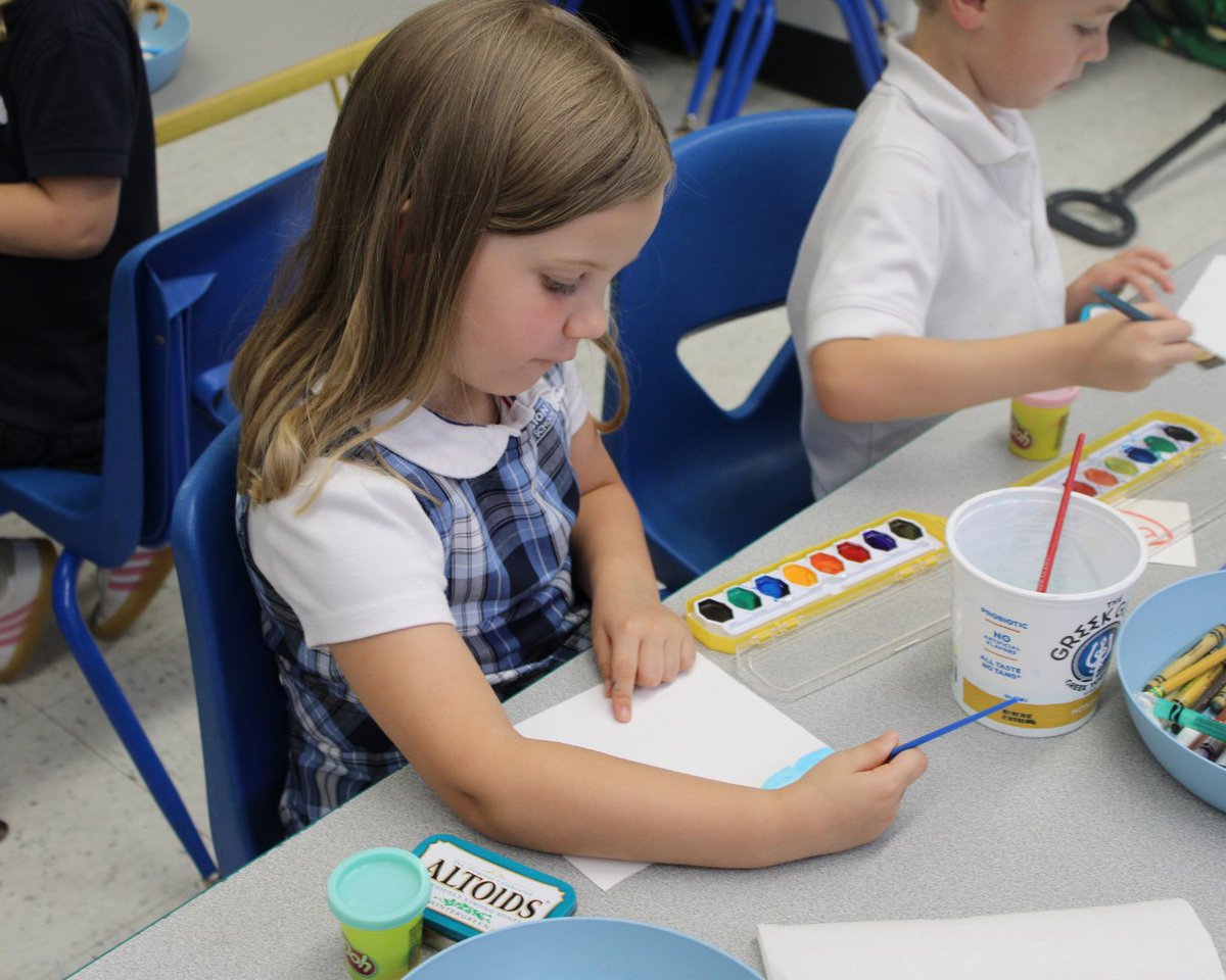 yahouston's tweet photo. October is Arts & Humanities Month!

We’re celebrating the power of creativity and arts education all month long. At Ascension Episcopal School, our Pre-K students are discovering the difference between 2D and 3D art through hands-on creative activities.

Learn more about our programs - visit https://t.co/E4mECs4tc5

#ArtsAndHumanitiesMonth #ArtsEducation #EarlyChildhoodEducation
