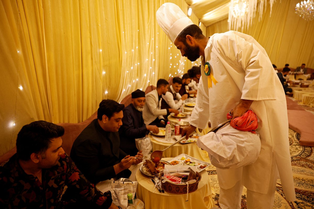 AJEnglish's tweet photo. Wazwan, a multicourse mutton feast, reflects Kashmiri cultural roots with recipes dating back to the 14th century.

— in pictures https://t.co/ofFcGHHT5d https://t.co/lZvr32eVpb