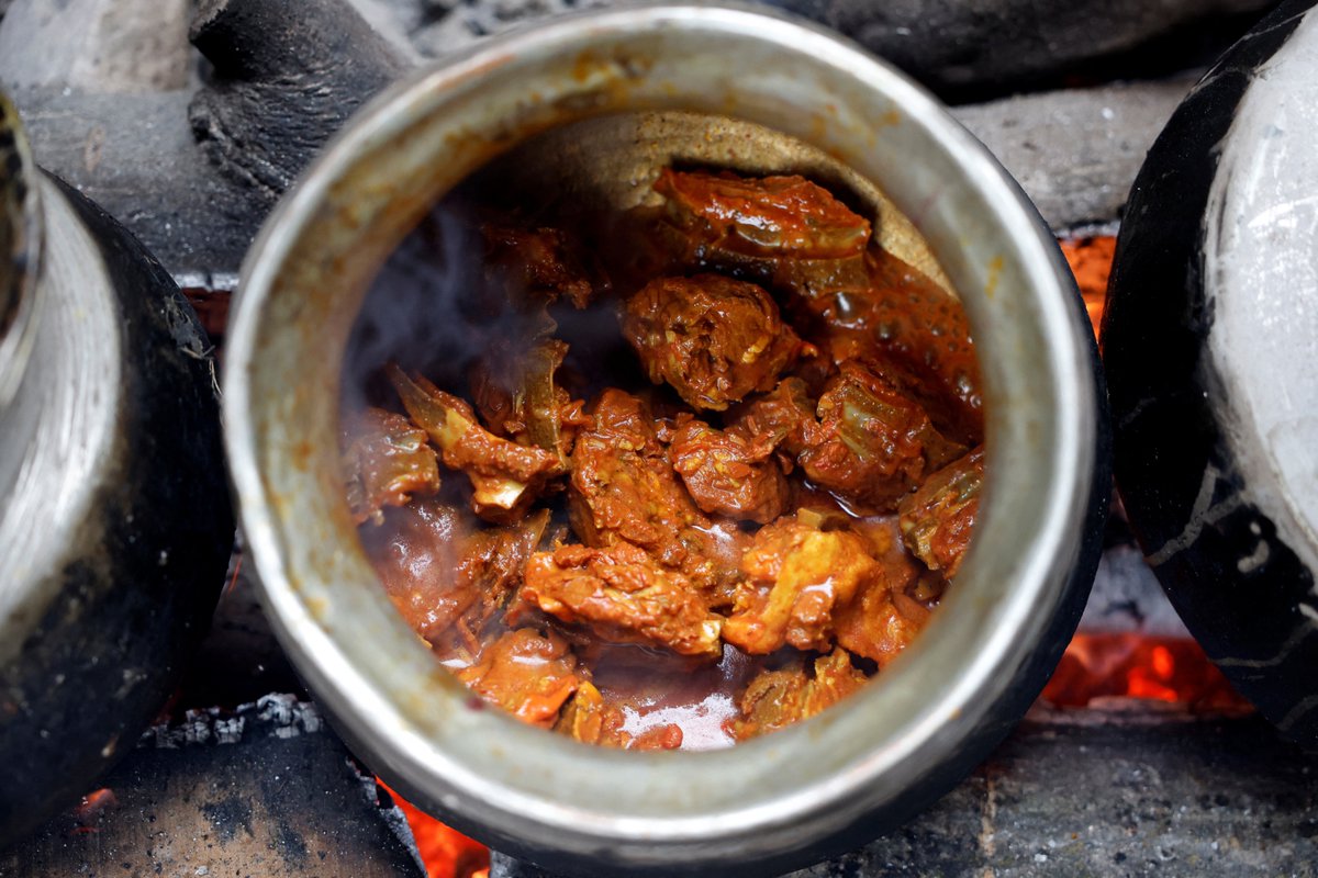 AJEnglish's tweet photo. Wazwan, a multicourse mutton feast, reflects Kashmiri cultural roots with recipes dating back to the 14th century.

— in pictures https://t.co/ofFcGHHT5d https://t.co/lZvr32eVpb