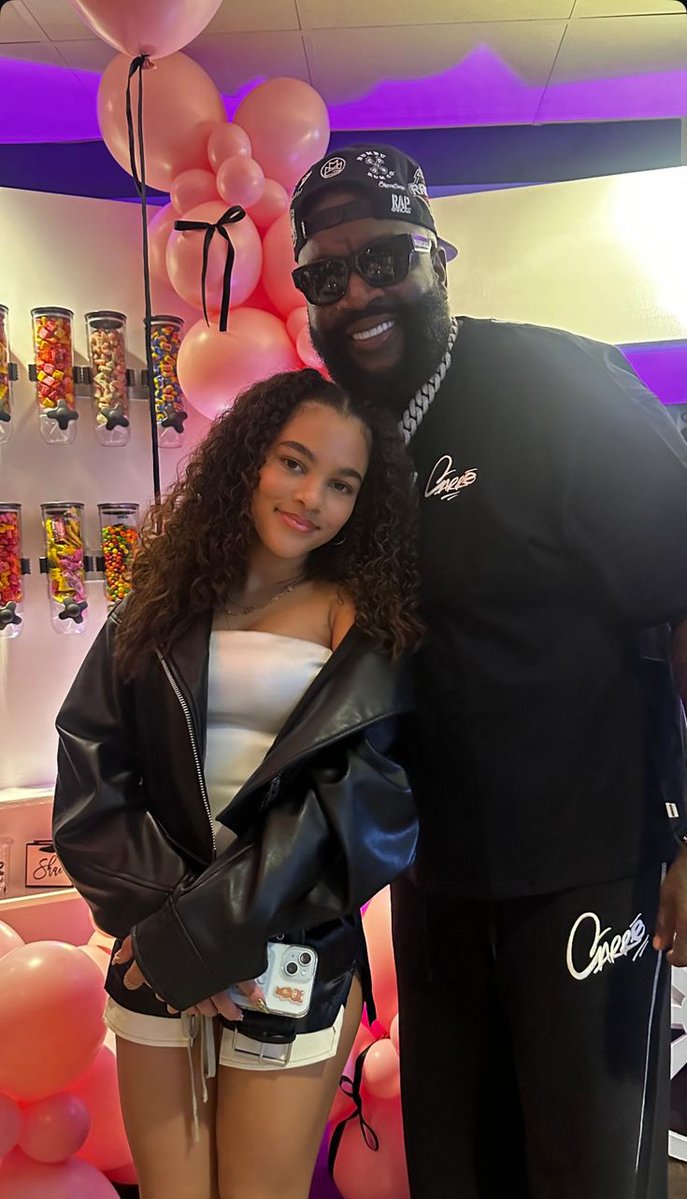 Jabz_CFC's tweet photo. Rick Ross posing with his eldest daughter, Toie Roberts. https://t.co/tq7I51KAaz