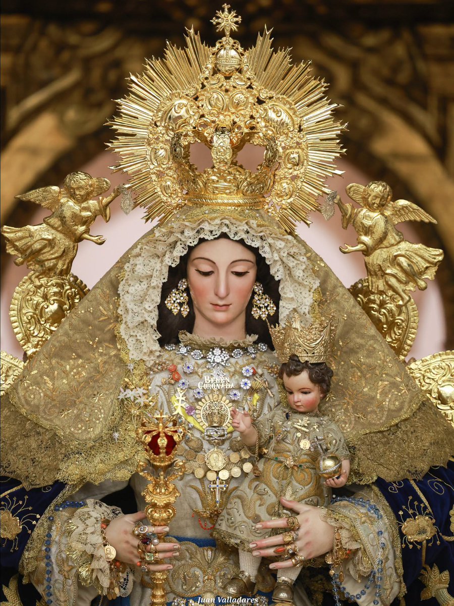 Hdaddebelen's tweet photo. 𝐑𝐎𝐒𝐀𝐑𝐈𝐎 𝐃𝐄 𝐋𝐀 𝐀𝐔𝐑𝐎𝐑𝐀. 𝟒 𝐃𝐄 𝐎𝐂𝐓𝐔𝐁𝐑𝐄.
La Virgen de Belén ya preside el presbiterio sobre las andas, a falta de flores, en las que será trasladada D.M. a la Iglesia Parroquial el próximo domingo 4 de octubre a las 10.00h mientras se reza el Santo Rosario. https://t.co/nR4IlE7Uaj