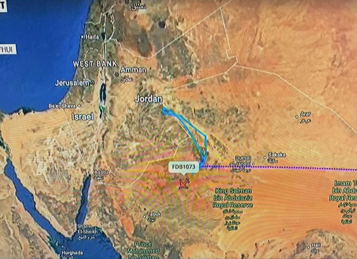 Corsu20A's tweet photo. Attentat Djihadiste évité sur l avion FlyDubai grâce à l héroïsme des passagers israéliens,décidément ce peuple,contrairement a ce que peuvent dire les gauchistes est exemplaire #IslamiFora  #FaceALinfo https://t.co/gIkFmmXneJ