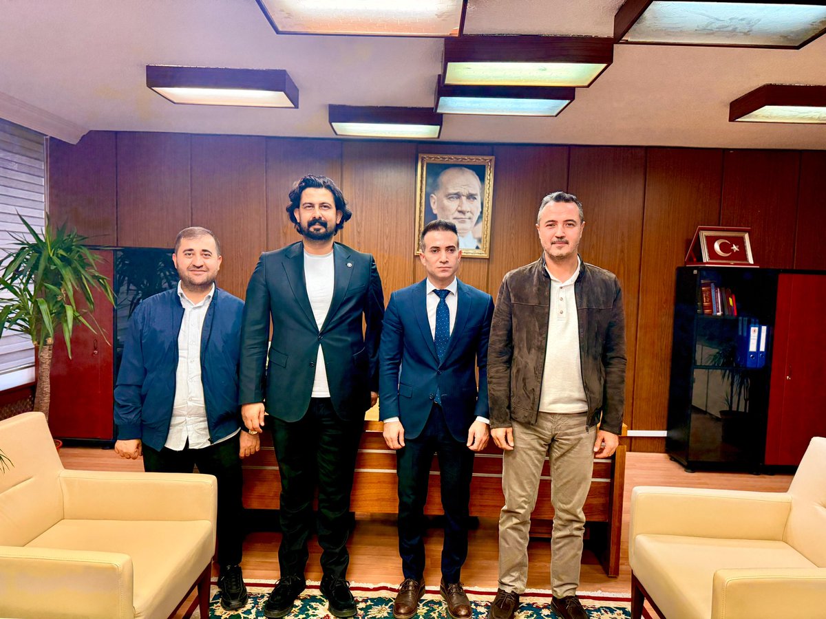 Korkutatahmet's tweet photo. Sayın Mv Yasin Uğur ile birlikte TBMM Destek Hizmetleri Başkanlığı  Başkan Yrd.  Kıymetli dostumuz Sayın  Erhan Baytak’a  yeni görevinin hayırlı olması dilerim. https://t.co/nQr4gyXyYn