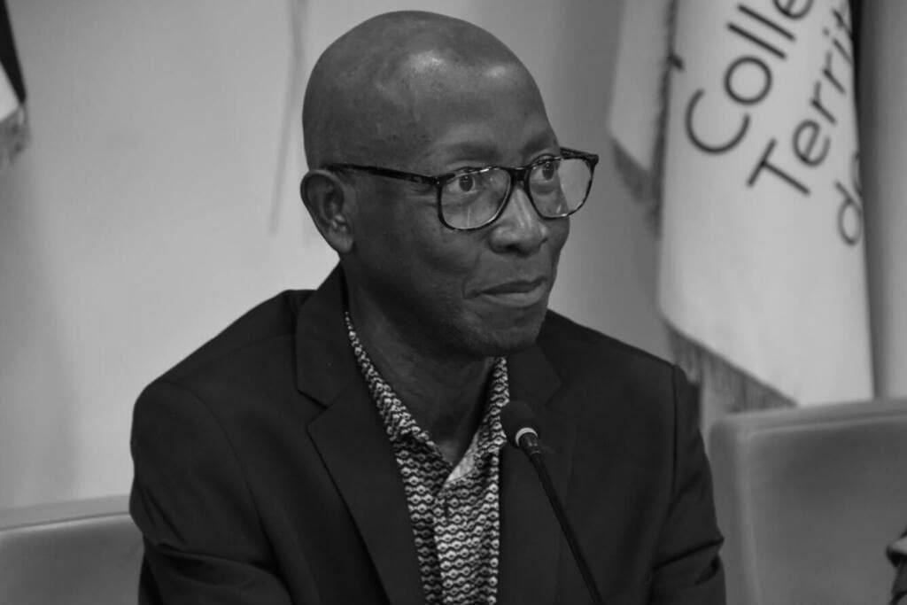 outremers360's tweet photo. ⚫️ #Guyane : Décès de Gabriel Serville, Président de la Collectivité territoriale de Guyane

➡️https://t.co/WTwltOXWde

➡️ Gabriel Serville est décédé ce mercredi 30 septembre 2026, à l’âge de 67 ans. Le président de la Collectivité territoriale de Guyane avait été hospitalisé dimanche 27 septembre au CHU de Cayenne, le jour même de son anniversaire, dans un état préoccupant.