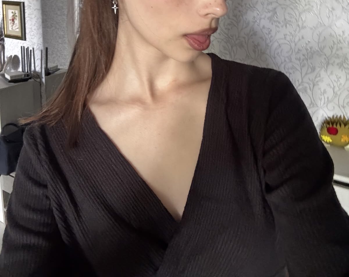 Margauxabej's tweet photo. Avoue : te ruiner pour moi et m’envoyer tout ton argent, ça te plaît. Tu aimes te vider pour ta reine, hein ? Haha, pas la peine de répondre, petite faible.

#moneyslave #paypig #findom #financialdomination https://t.co/DUoYWfCm5X