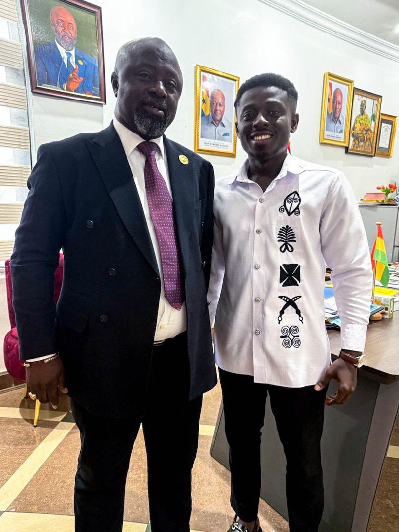 IngNanaP's tweet photo. I paid a courtesy call on the Mayor of Kumasi yesterday  to commend him for the excellent work he continues to do for the good people of Kumasi and Ghana at large, in line with the vision of His Excellency the President and the NDC. https://t.co/xc1Z1OMWq3