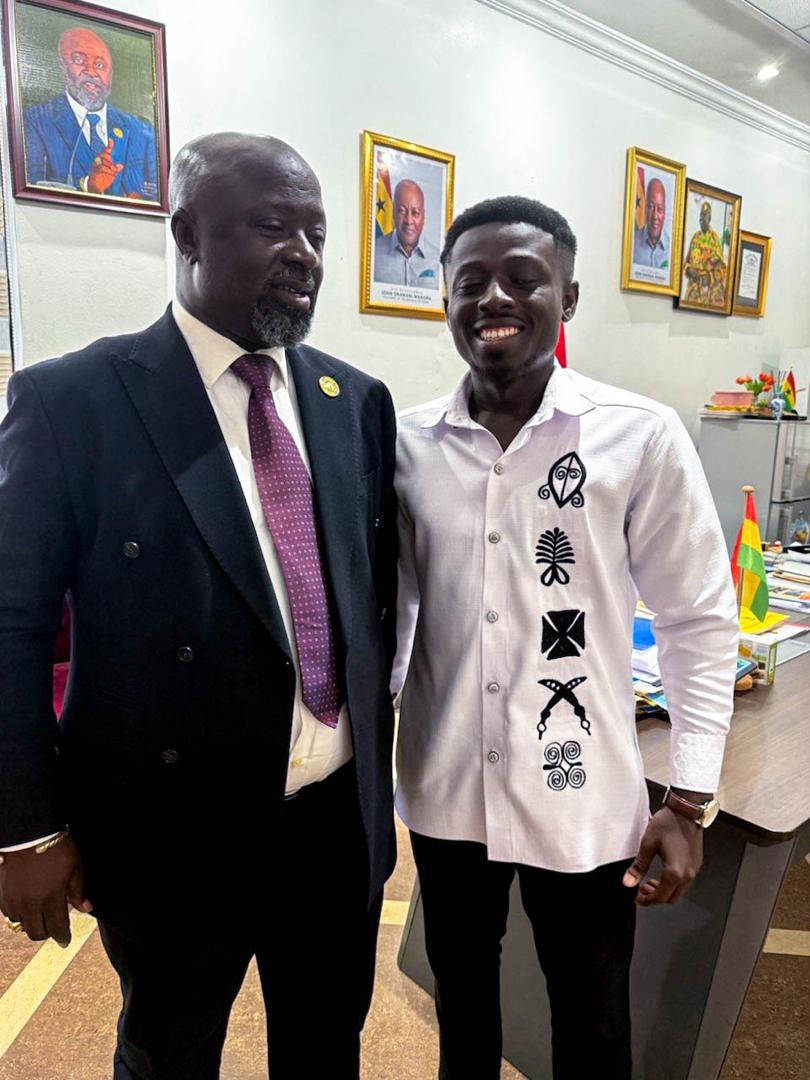 IngNanaP's tweet photo. I paid a courtesy call on the Mayor of Kumasi yesterday  to commend him for the excellent work he continues to do for the good people of Kumasi and Ghana at large, in line with the vision of His Excellency the President and the NDC. https://t.co/xc1Z1OMWq3