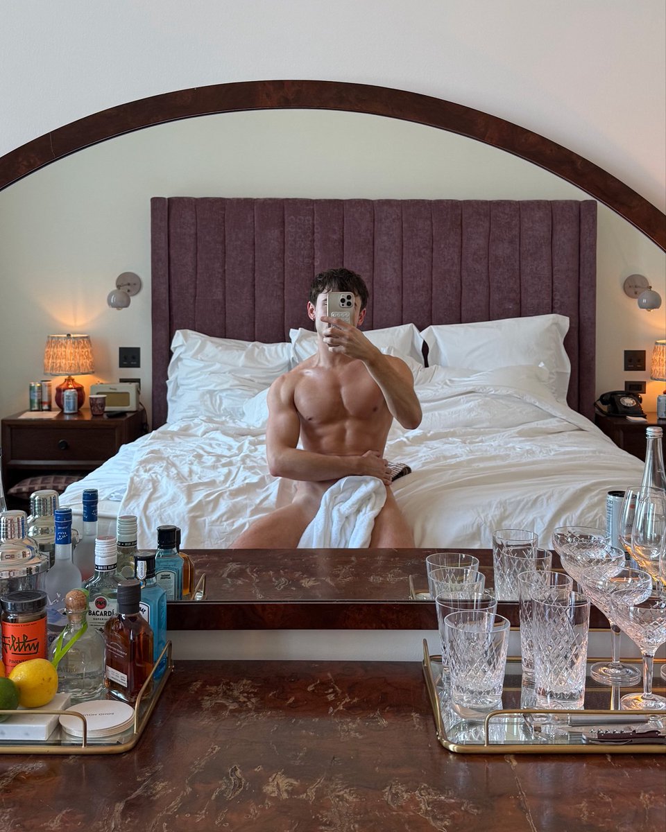 Mat190701's tweet photo. Take me back to LA 😭 https://t.co/qNVuleN6FN