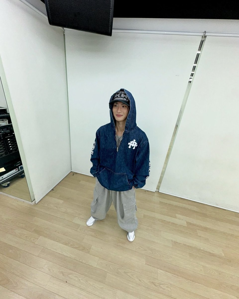 eightte_ez's tweet photo. 혹시 이런 떵글떵글바부사진 가지고계신 트친분들 계신가요!! 이런 떵화 매우매우매우 좋아합니다.. https://t.co/GvtGa7eHS4