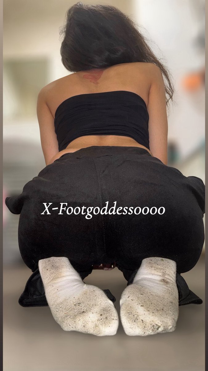 feetfetish0000's tweet photo. You don’t get my face.
You get this ass, these filthy socks, and the chance to empty your wallet for them 🌀💸 

Findom Findomme Goddess Domme Humanatm Paypig Walletdrain cashslave Feetfetish sub cbt cei sph uk tribute Snapchat buyingcontent sellingcontent Drain https://t.co/y5fXfLTkmE