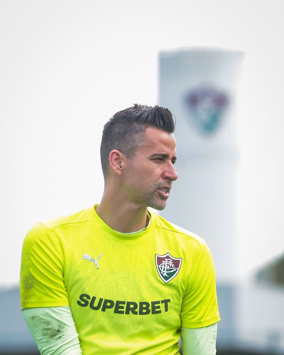 FluminenseFC's tweet photo. Interminável. Fábio Deivson Lopes Maciel, 46 anos.

📸: Marcelo Gonçalves/FFC https://t.co/Cn7VN1jYh4