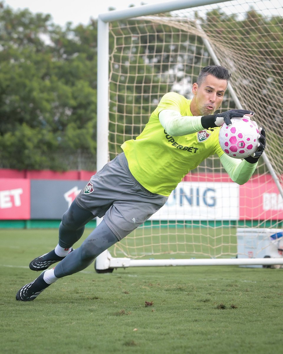 FluminenseFC's tweet photo. Interminável. Fábio Deivson Lopes Maciel, 46 anos.

📸: Marcelo Gonçalves/FFC https://t.co/Cn7VN1jYh4