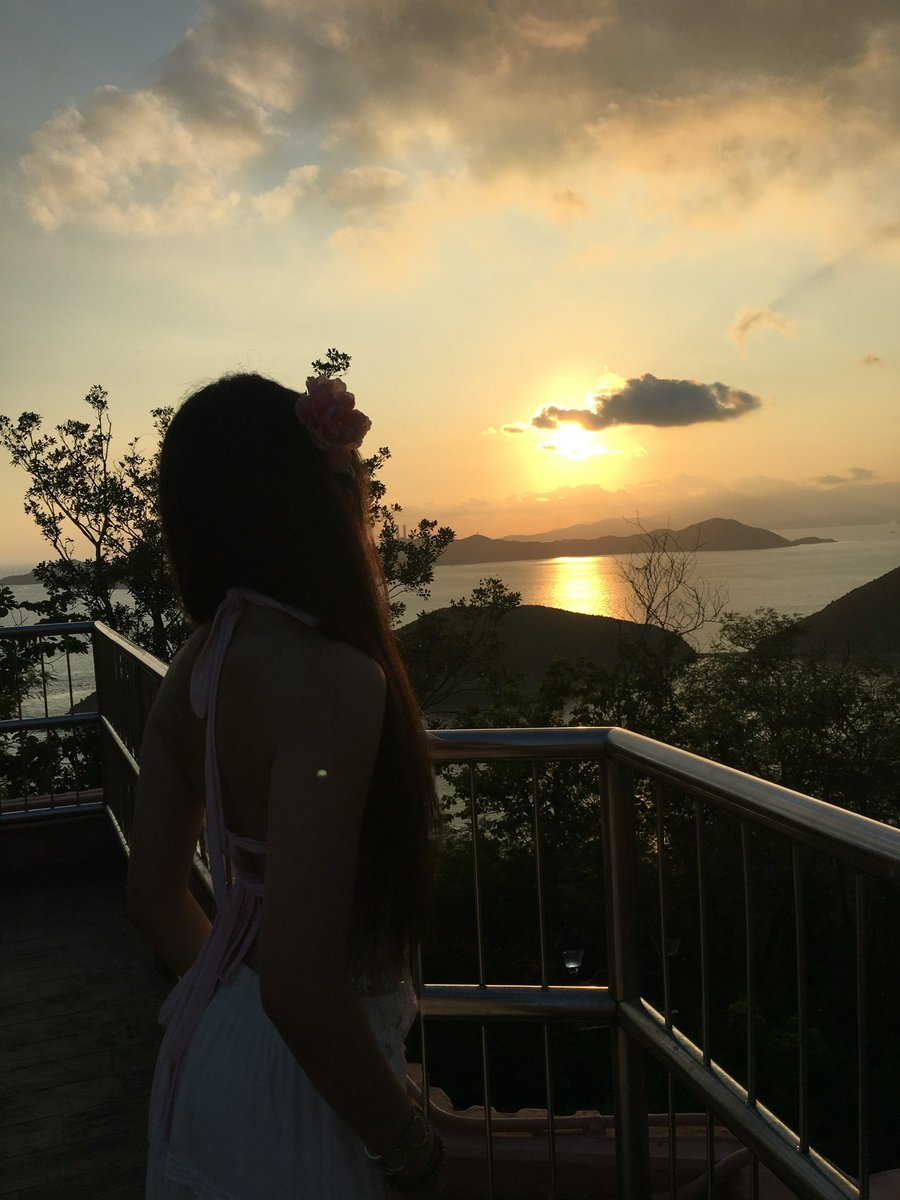 jjyywonn's tweet photo. guess who’s #back 
MISSING KEONHYEON BADDD😭😭✌️ https://t.co/fLZGIvBpEu