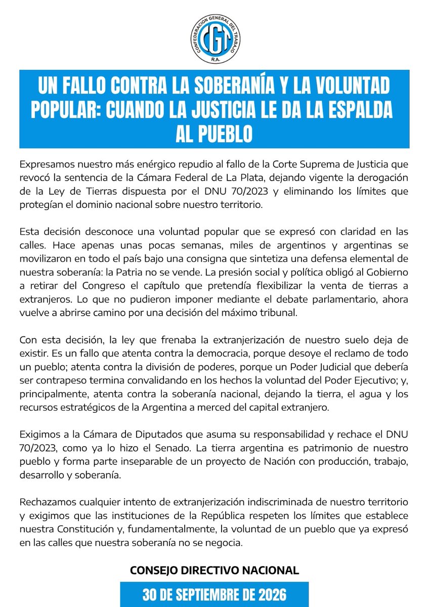 cgtoficialra's tweet photo. 🇦🇷 UN FALLO CONTRA LA SOBERANÍA Y LA VOLUNTAD POPULAR

Repudiamos el fallo de la Corte Suprema que deja vigente la derogación de la Ley de Tierras y vuelve a abrir la puerta a la extranjerización de nuestro territorio.

La tierra argentina no es una mercancía: es patrimonio de nuestro pueblo y parte inseparable de un proyecto de Nación con producción, trabajo y soberanía.

📌 Exigimos a la Cámara de Diputados que rechace el DNU 70/2023.

LA SOBERANÍA NO SE NEGOCIA.

#LeyDeTierras