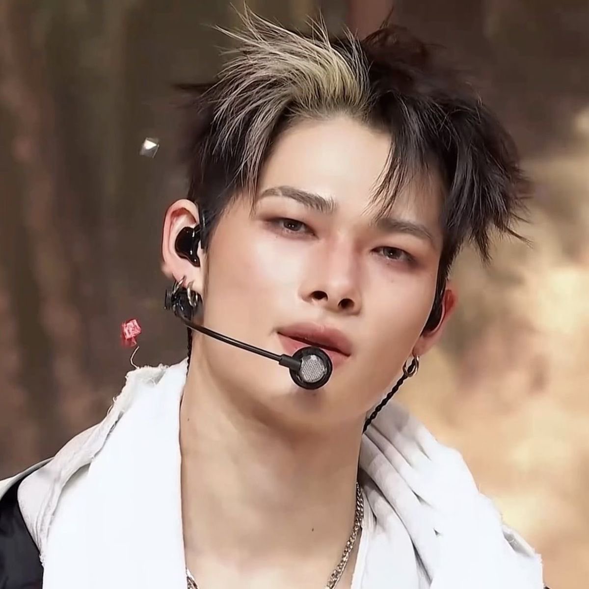 enchipen's tweet photo. we need this hair back https://t.co/2dMiQRmvN6