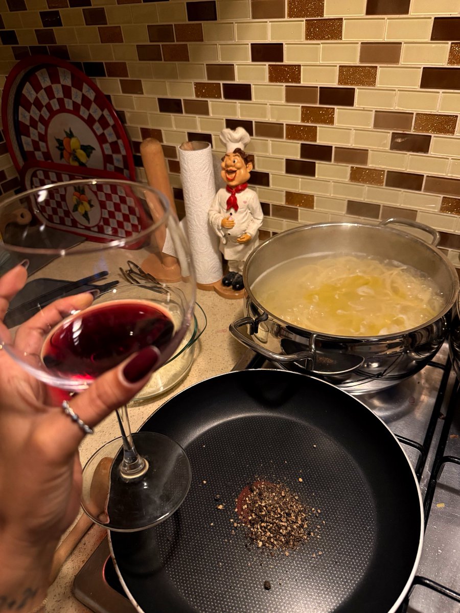 gururcum's tweet photo. cacio e pepe https://t.co/1iPysS41iM