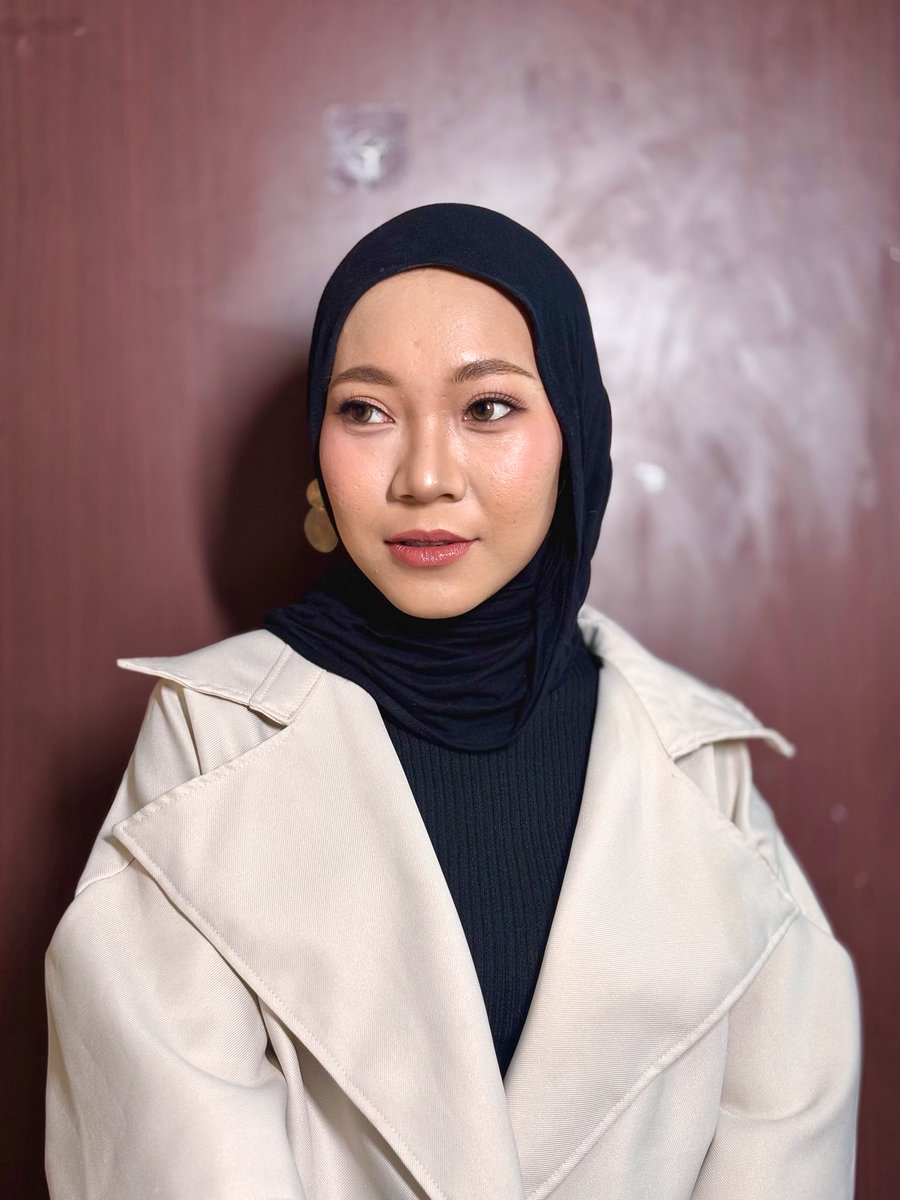 Makeup_by_asty's tweet photo. Soft Makeup Looks for Photoshot 
Makeup &amp; Hijabdo : @Makeup_by_asty 

Info PL &amp; Book : 
📞 0851-5755-3279 | Asti
📍 Bisa Home servis jabodetabek
#mua #hijabdo #tangsel #bsd #muatangsel #jkt #bekasi #icebsd #wts #zonauang #zonajajan #wisuda #x #info #muajkt #muabekasi https://t.co/g6Zvh2vkyP