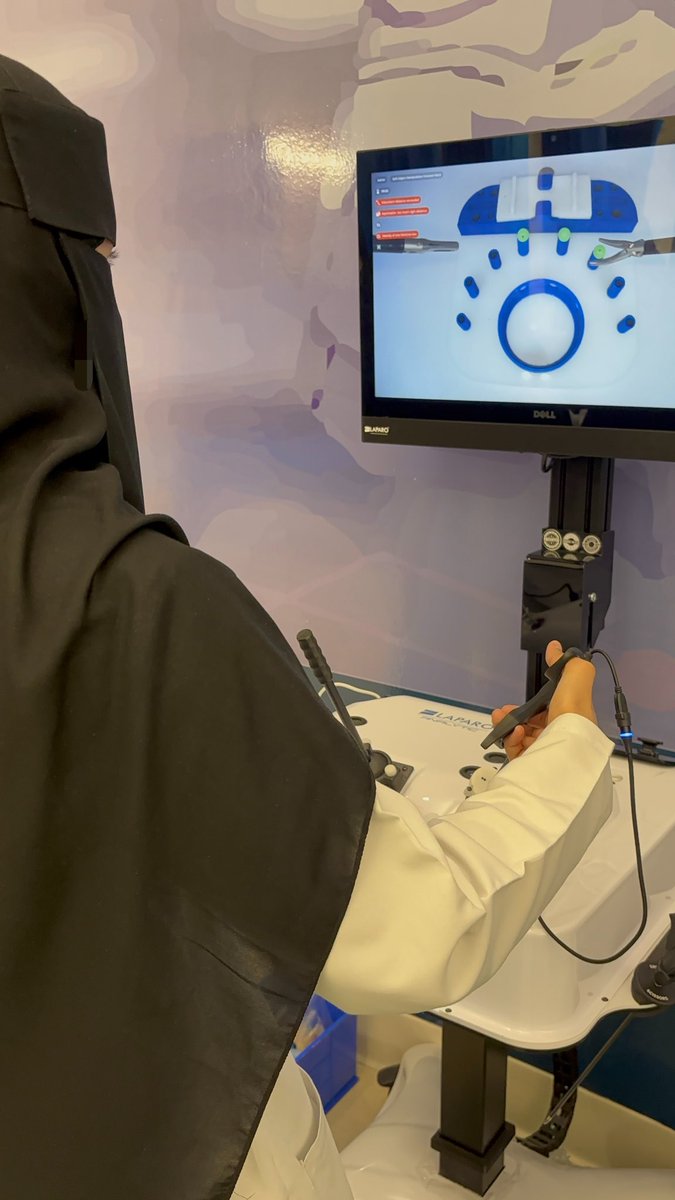 Wasan_med's tweet photo. Laparoscopy simulation today 🩺✨

Such an amazing hands-on experience! Definitely one of those sessions that makes me excited to learn more 🤍 https://t.co/sUiU3ewB6L