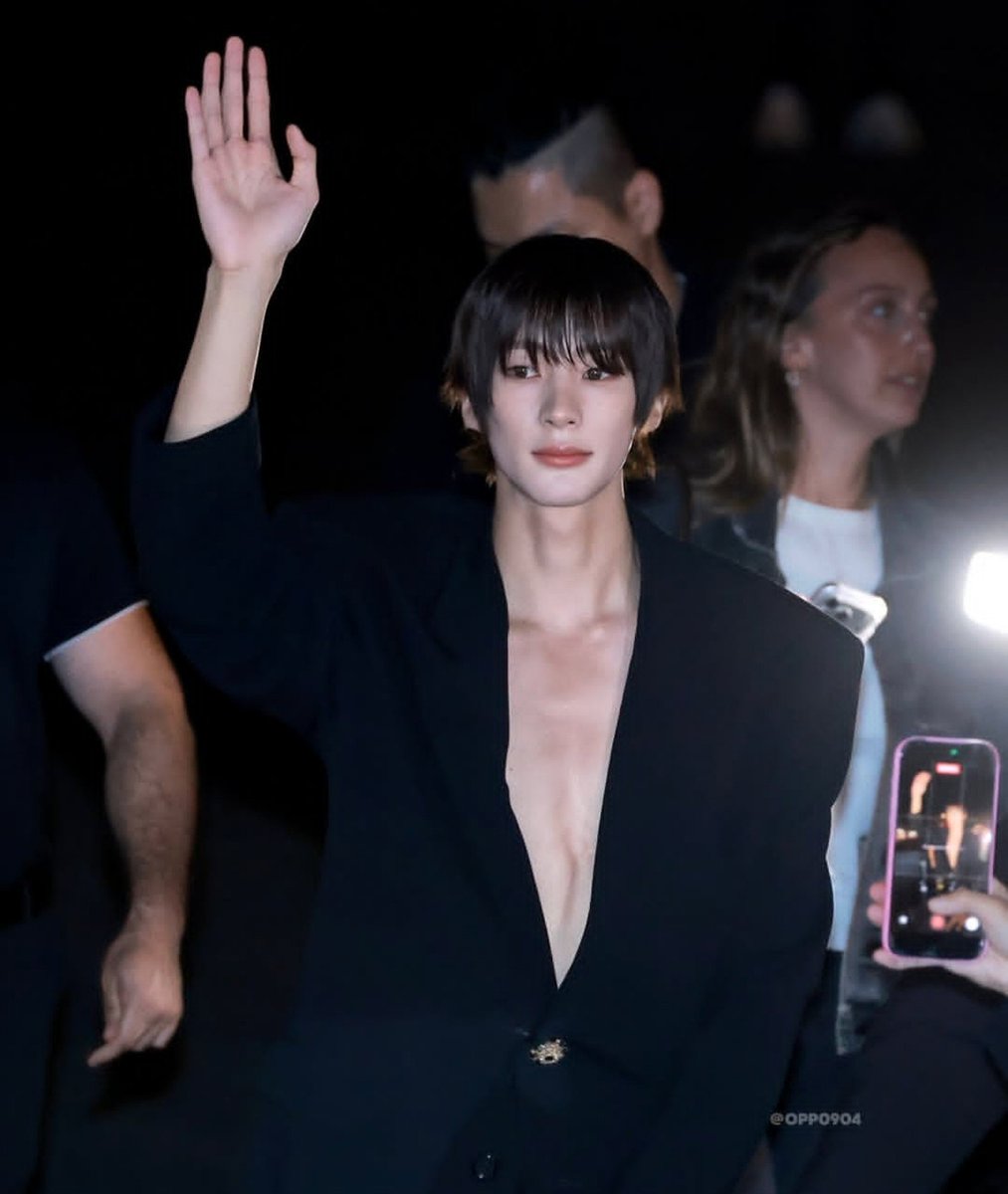FashionistD's tweet photo. YSL understood the deal with #ANTON https://t.co/LU3MPr3PyO