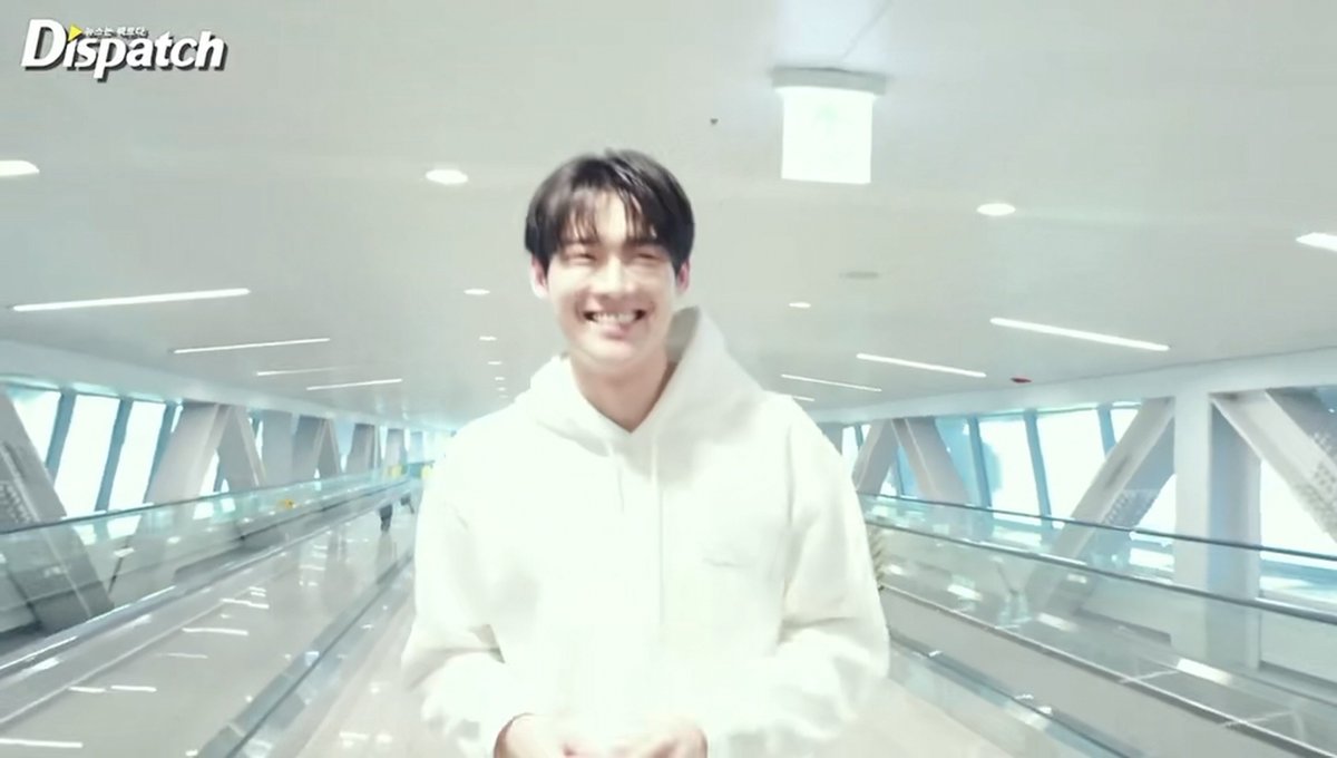 KYS_Mist518's tweet photo. Paris has officially entered the Kim Yoonsik chapter. ꒰ᐢ๑＞ᴥ＜๑ᐢ꒱

KIM YOON SIK PARIS FASHION WEEK

#KIMYOONSIKPFWSS27
#YOONSIKINPARIS https://t.co/V66w82kVRg
