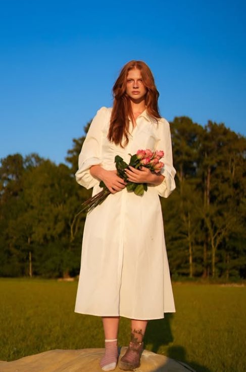 EmpireEnjoyer3's tweet photo. Lucy Craig is beautiful. https://t.co/1Lxl5CwGEX